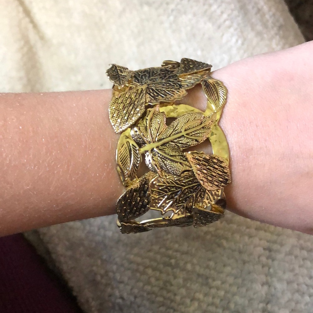 Bold nature leaf cuff bracelet